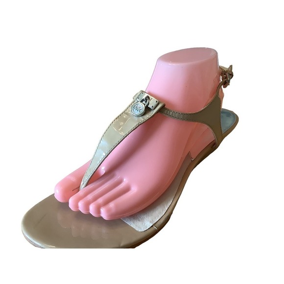 MICHAEL KORS LOCK CHARM TAN PATENT LEATHER THONG STYLE SLINGBACK SANDALS 10 - Picture 1 of 10